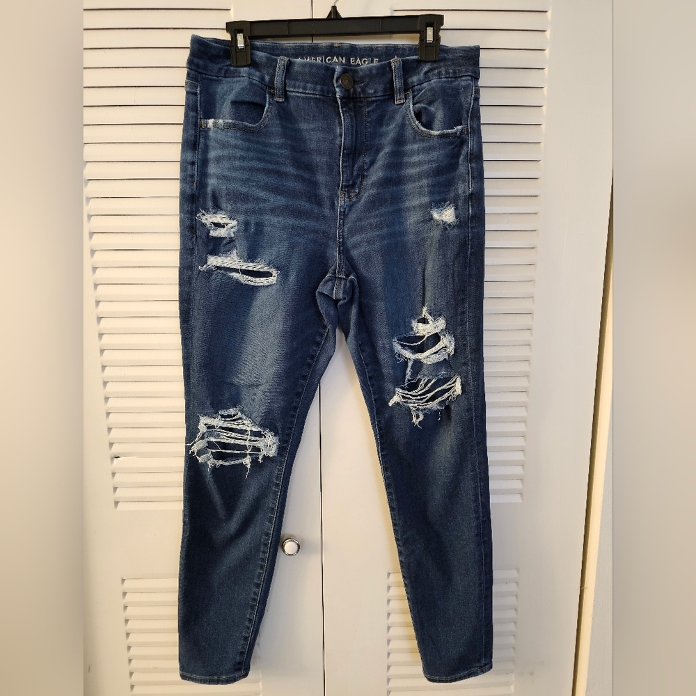 American Eagle Distressed Curvy Jeggings - Size 14 Regular